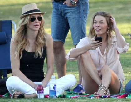 LeAnn Rimes tries to make Eddie happy by burying the hatchet with Brandi Glanville