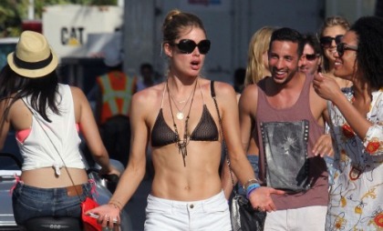 Doutzen Kroes Looks Pretty Good in a Bikini