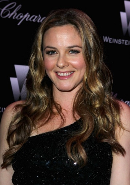 Alicia Silverstone Feeds Her Son Pre-Chewed Food from Her Mouth