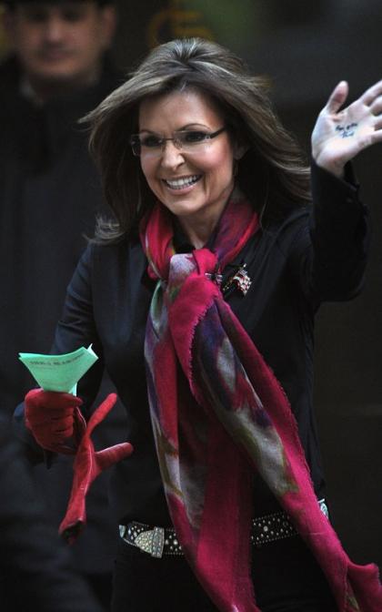 Sarah Palin Co-Hosts the 