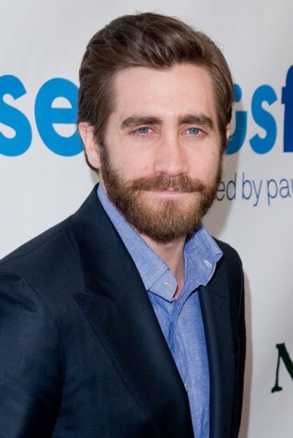 Jake Gyllenhaal has 99 problems but a bitch ain't one