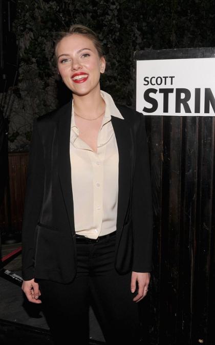 Scarlett Johansson Hosts Stringer Campaign Fundraiser