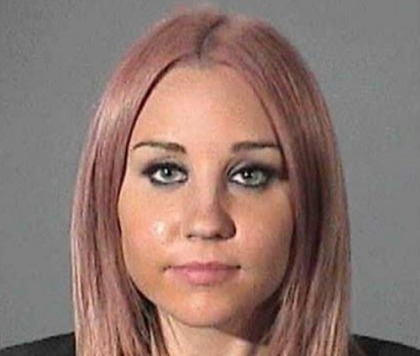 Amanda Bynes Crashed Into a Cop Car, Arrested for DUI