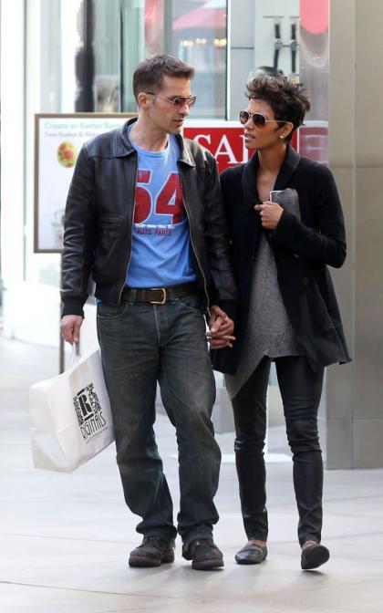 Halle Berry & Olivier Martinez's Loved-Up Shopping Spree