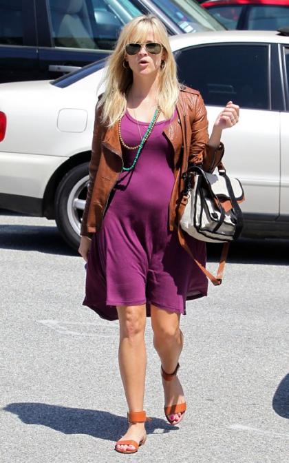 Reese Witherspoon's Bumpin' Day in L.A.