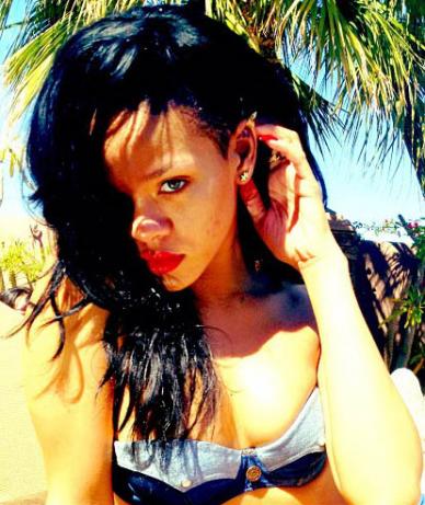 Rihanna Twitter Bikini Pictures