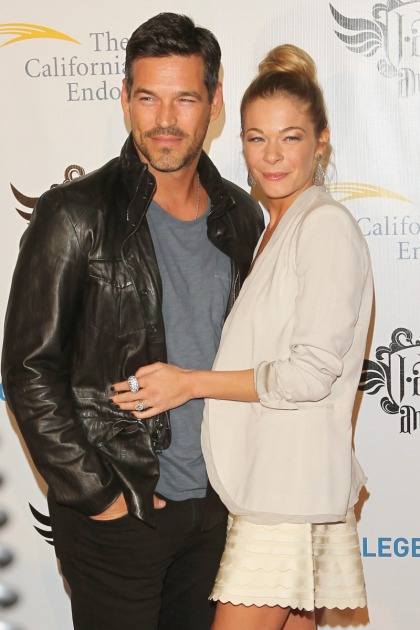 LeAnn Rimes & Eddie Cibrian celebrate their first wedding anniversary