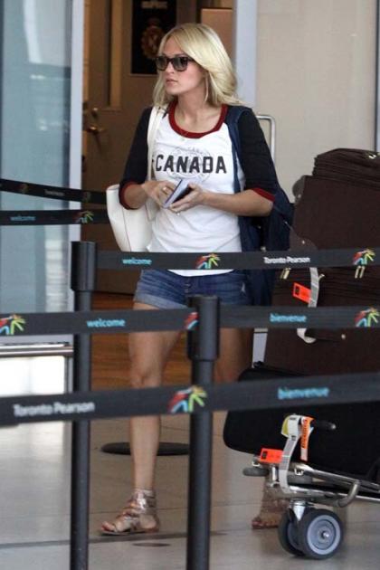 Carrie Underwood & Mike Fisher's Toronto Takeoff