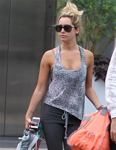 Ashley Tisdale's Tight Workout Hotness