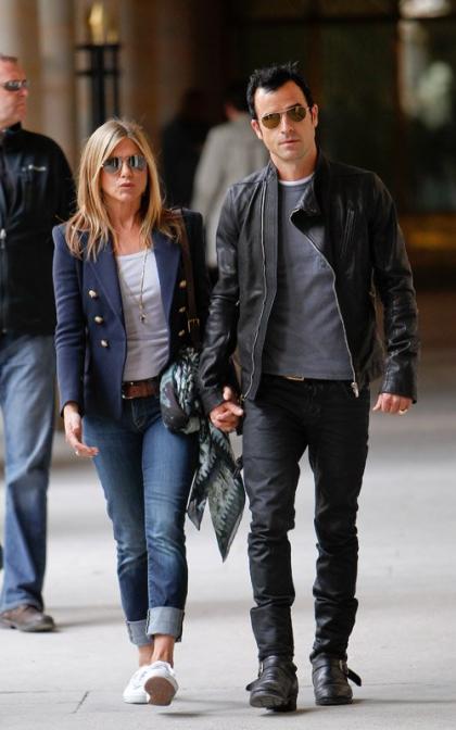 Jennifer Aniston & Justin Theroux's Parisian Sightseeing Adventure