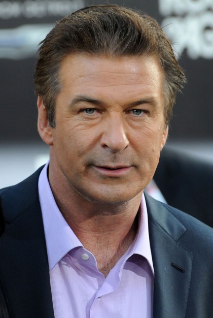 Alec Baldwin, rage monster, attacks NYDN photographer because why not?