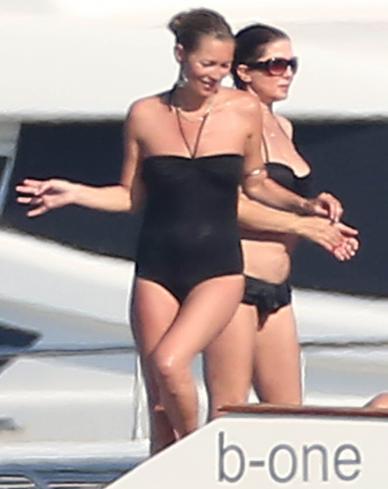 Kate Moss Supermodel Swimsuit Pictures