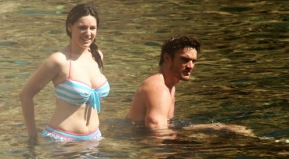 Kelly Brook and Thom Evans Made Out in Italy