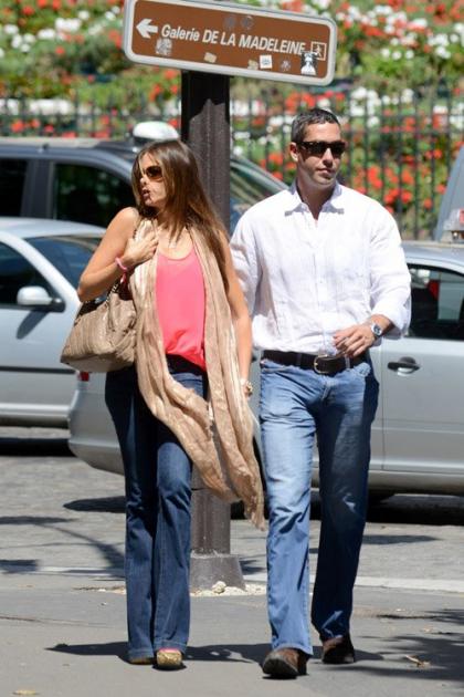 Sofia Vergara & Nick Loeb: City of Light Lovers