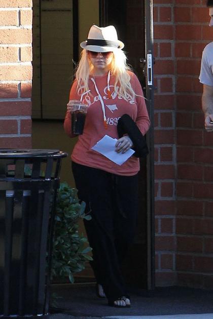 Christina Aguilera's Disheveled Doctor's Office Visit