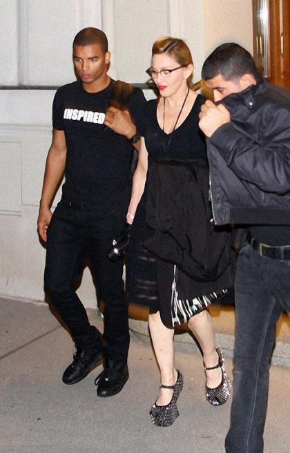 Madonna: Snazzy Heel-less Heels in Vienna