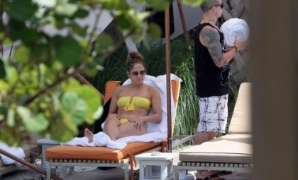 Jennifer Lopez Is in a Bikini
