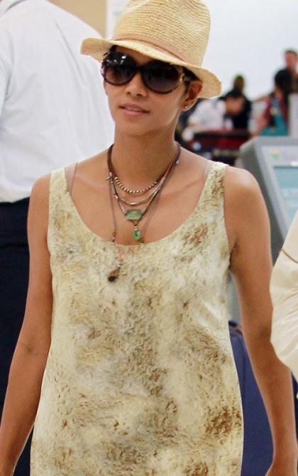 Halle Berry Says Goodbye to Cabo