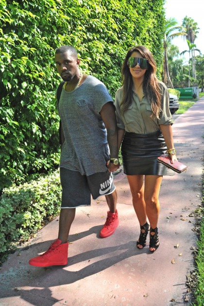 Kim Kardashian's ex, Reggie Bush, expecting 1st child with Kim-lookalike gf