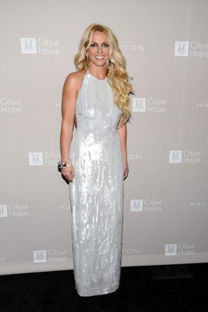 Britney Spears Dazzles at City of Hope Gala