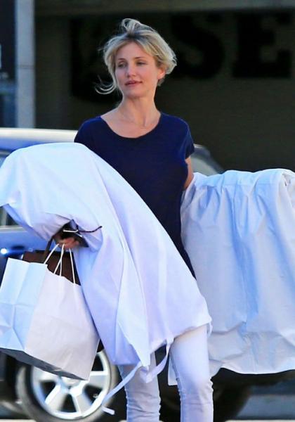 Cameron Diaz Hits the Hottest Shopping Spots