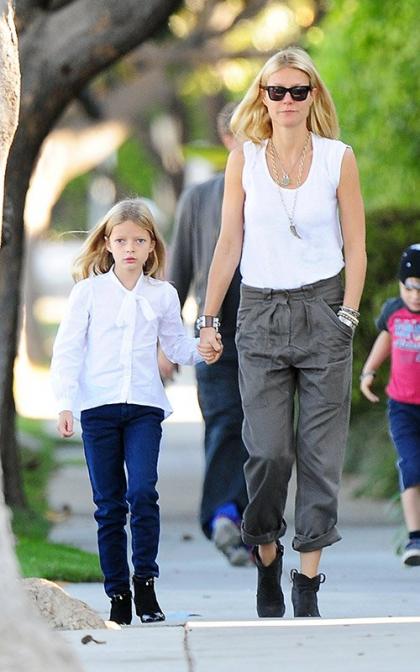 Gwyneth Paltrow & Chris Martin: School Duty with the Kiddos