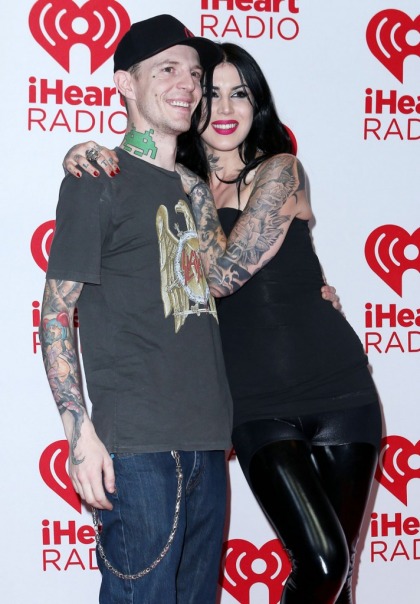 Kat Von D and Deadmau5 broke up, did he cheat on her and admit it on Twitter?