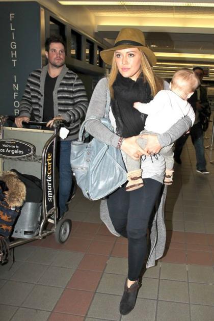Hilary Duff and Fam Jet Out of L.A.