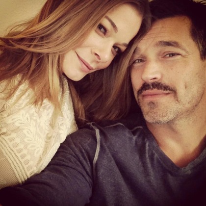 LeAnn Rimes tweets 'happy couple' photo for Thanksgiving, of course