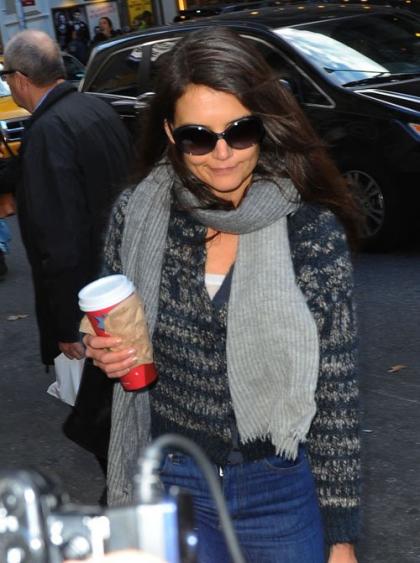 Katie Holmes: Back to Work After Ohio Thanksgiving
