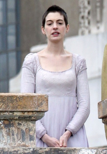 Anne Hathaway on her 'Les Mis' haircut: 'I thought I   looked like my gay brother'