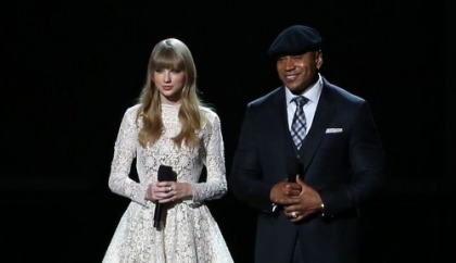 Taylor Swift Beatboxed with LL Cool J