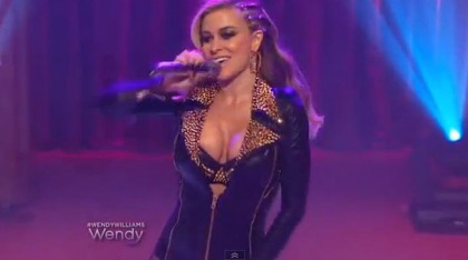 Carmen Electra Is So Hot, She Can Pretend To Sing Anything