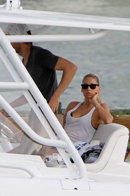 Anna Kournikova and Enrique Iglesias: Love on the Water in Miami