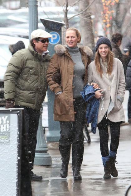 Uma Thurman Spends the Holiday With her Loved Ones