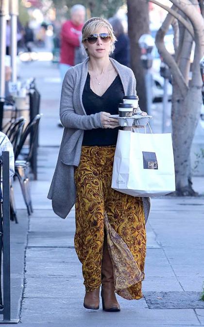 Elsa Pataky: Joan's on Third Lunch Stop