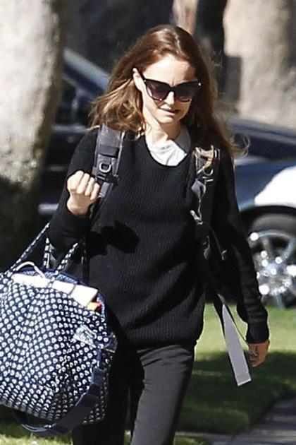 Natalie Portman: Sunny Errand Day in Santa Monica