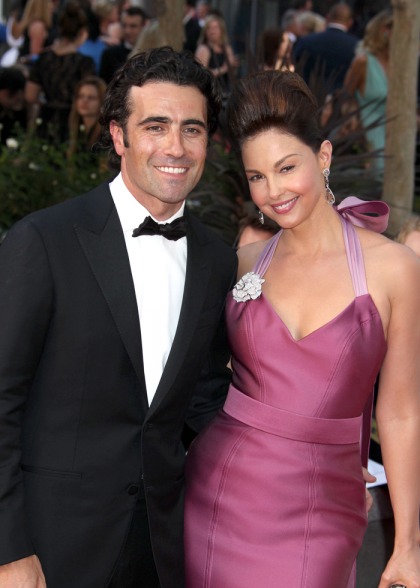 Ashley Judd & her husband, Dario Franchitti, split after 11 years of marriage