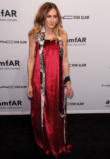 Sarah Jessica Parker in a couture sack dress at the amfAR gala: pretty or fug?