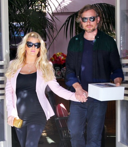 Jessica Simpson tried to get Eric a menswear line, but he can't design (at all)