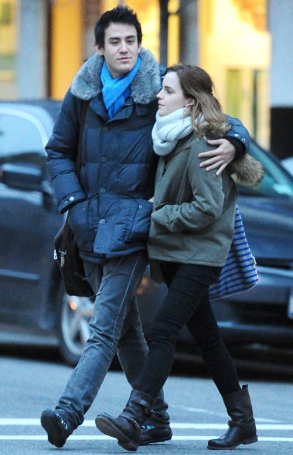 Emma Watson & boyfriend Will Adamowicz take a stroll in NYC: super-cute?