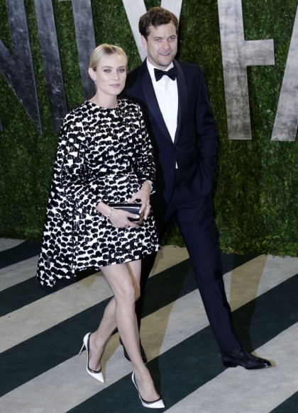 Were Diane Kruger & Joshua Jackson the cutest couple at the VF Oscar party?