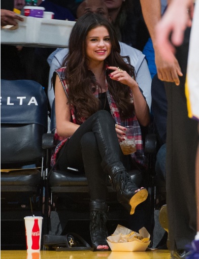 Selena Gomez Casual Cool at the Lakers game in L.A.