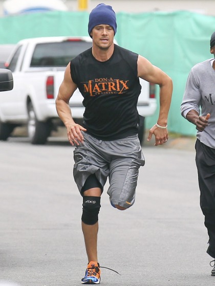 Josh Duhamel looks surprisingly hot during a workout: would you hit it?