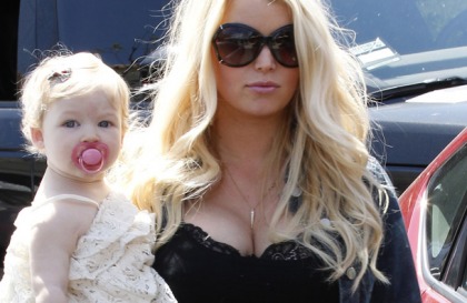Jessica Simpson's Breasts Are Going To Explode!!!