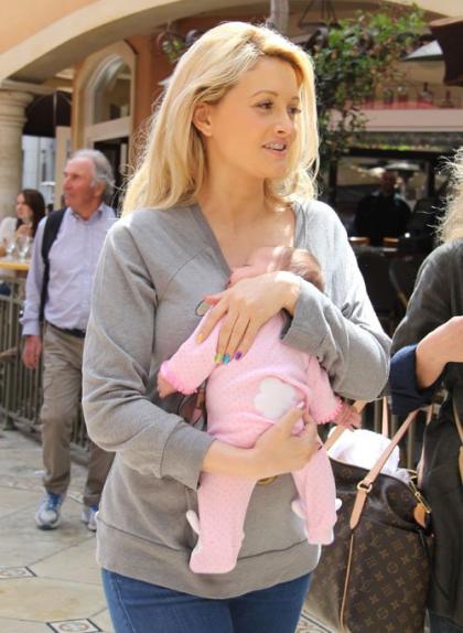 Holly Madison's Day Out with Rainbow