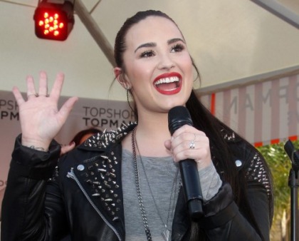 Demi Lovato's Friends Ditched Her