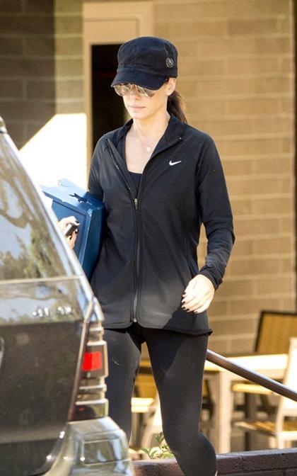 Sandra Bullock Finishes Off Her Week with School Drop Off