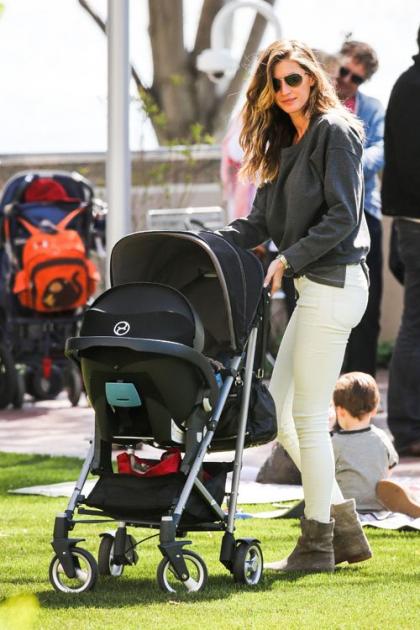 Gisele Bundchen: Big Apple Park Babe