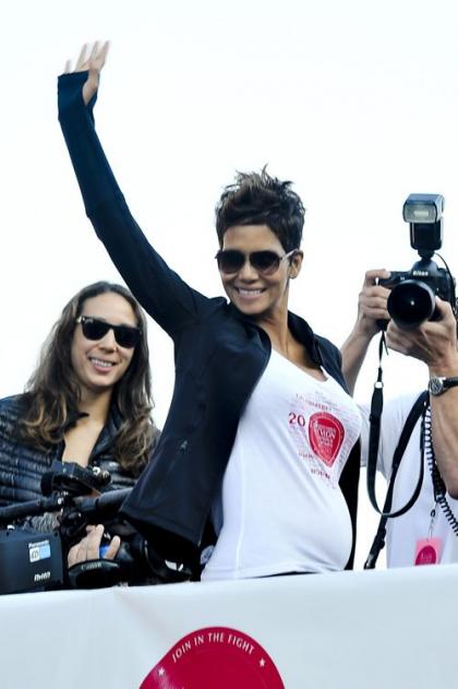 Halle Berry Hosts L.A. Revlon Run/Walk for Women